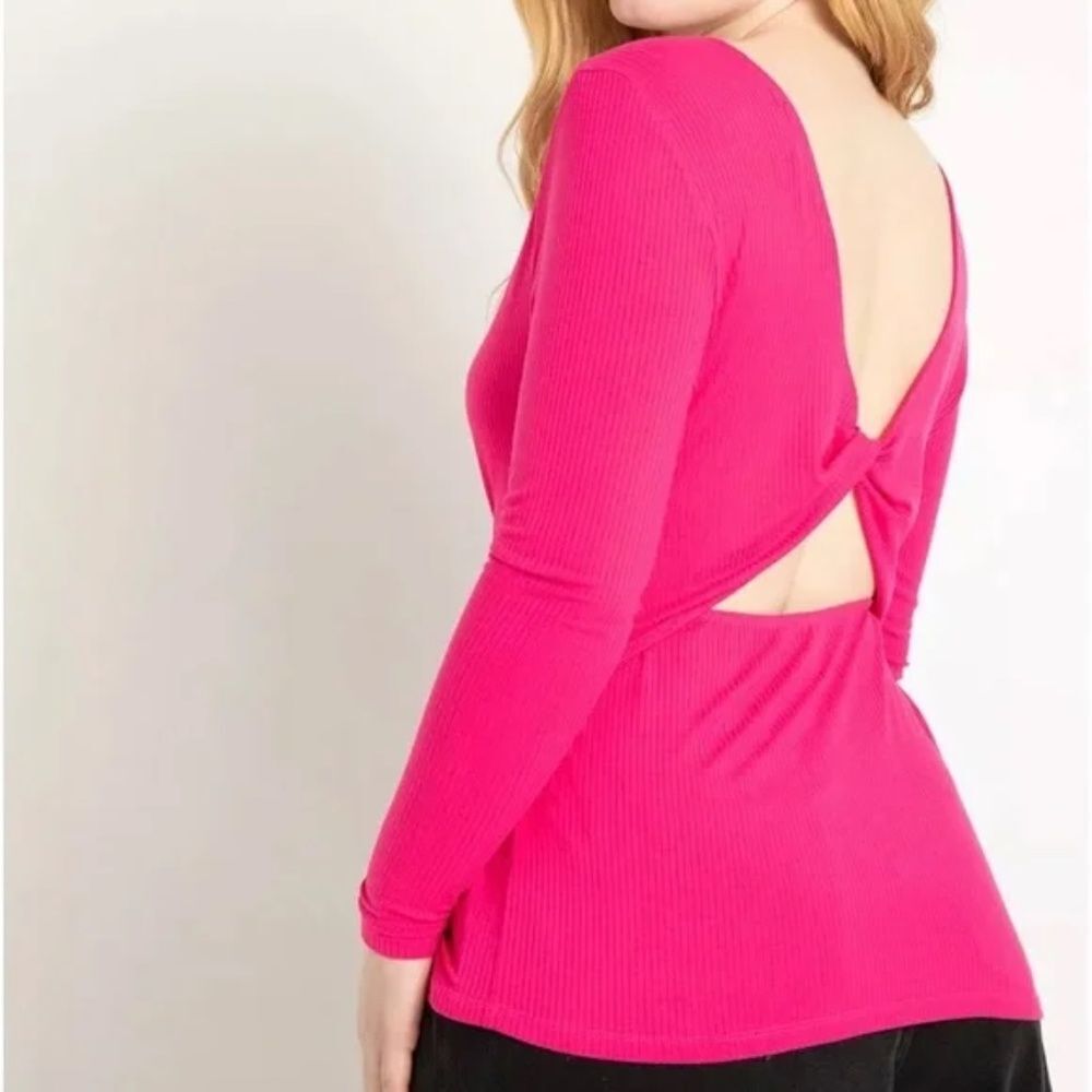Twist Back Top